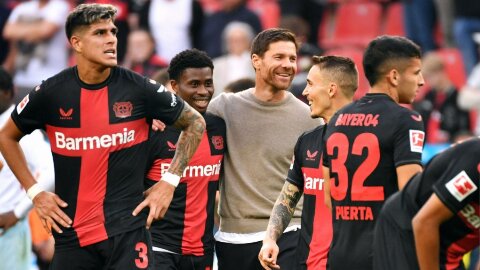 Leverkusen giành ‘cú ăn ba’: Tại sao không?